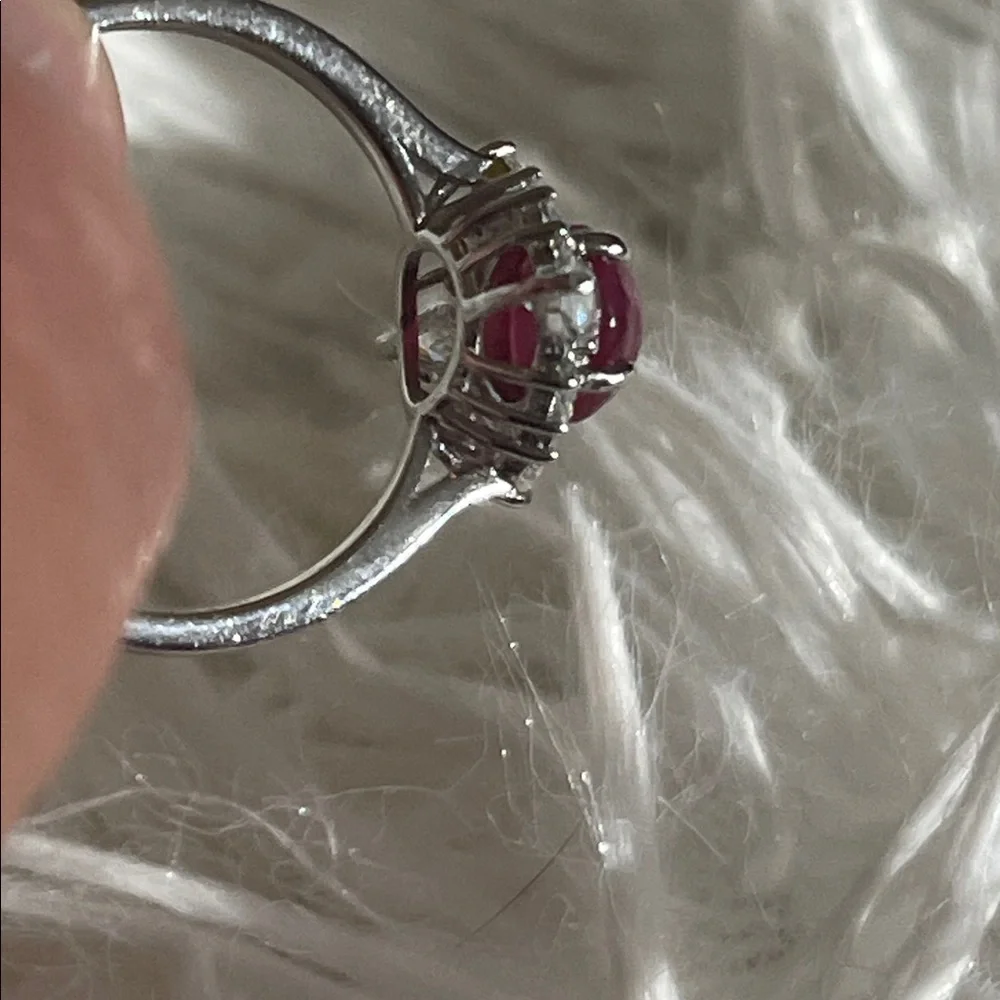NWT Natural Ruby Star Gemstone with Moissanite Accent Ring in 925 Silver Size 10